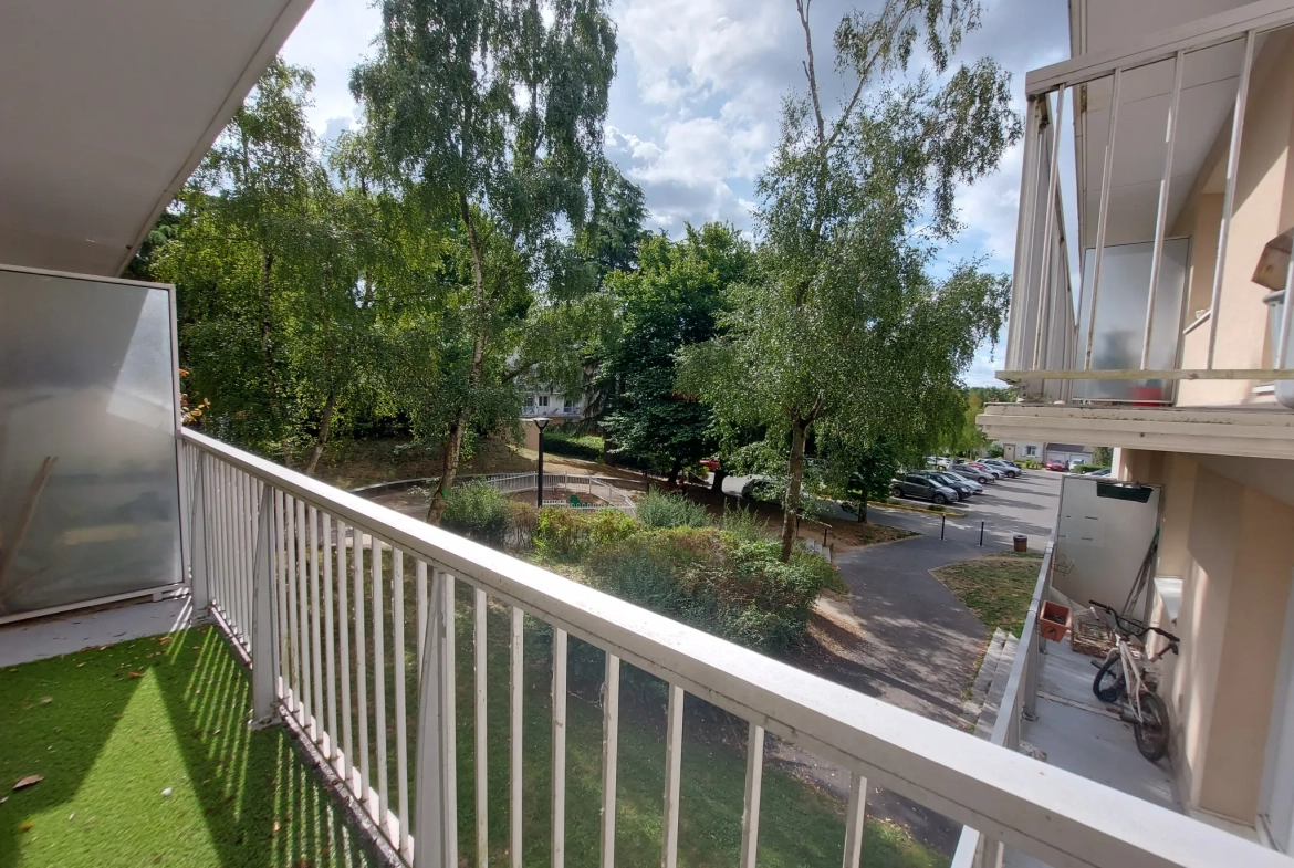Appartement T3 de 68m² à Magny-les-Hameaux avec balcons et parking en sous-sol 
