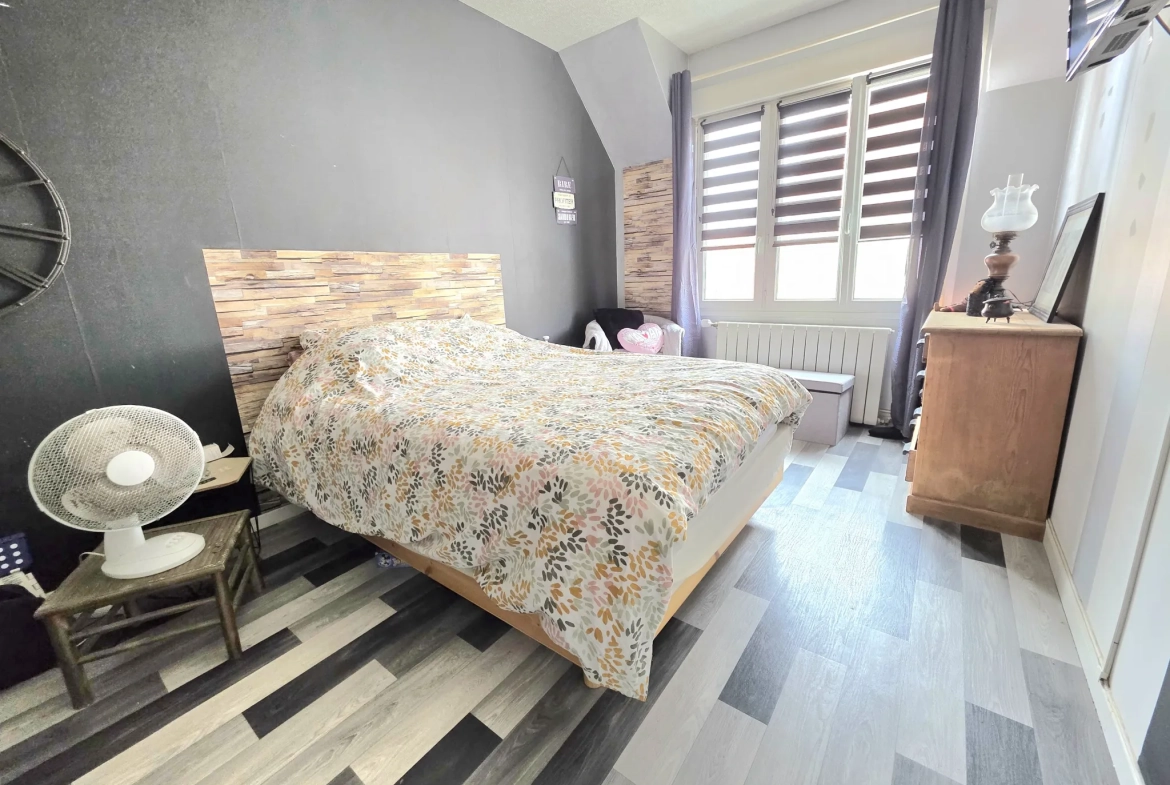 Maison à vendre à Outreau avec 3 chambres, jardin et dépendances - 120 m² 