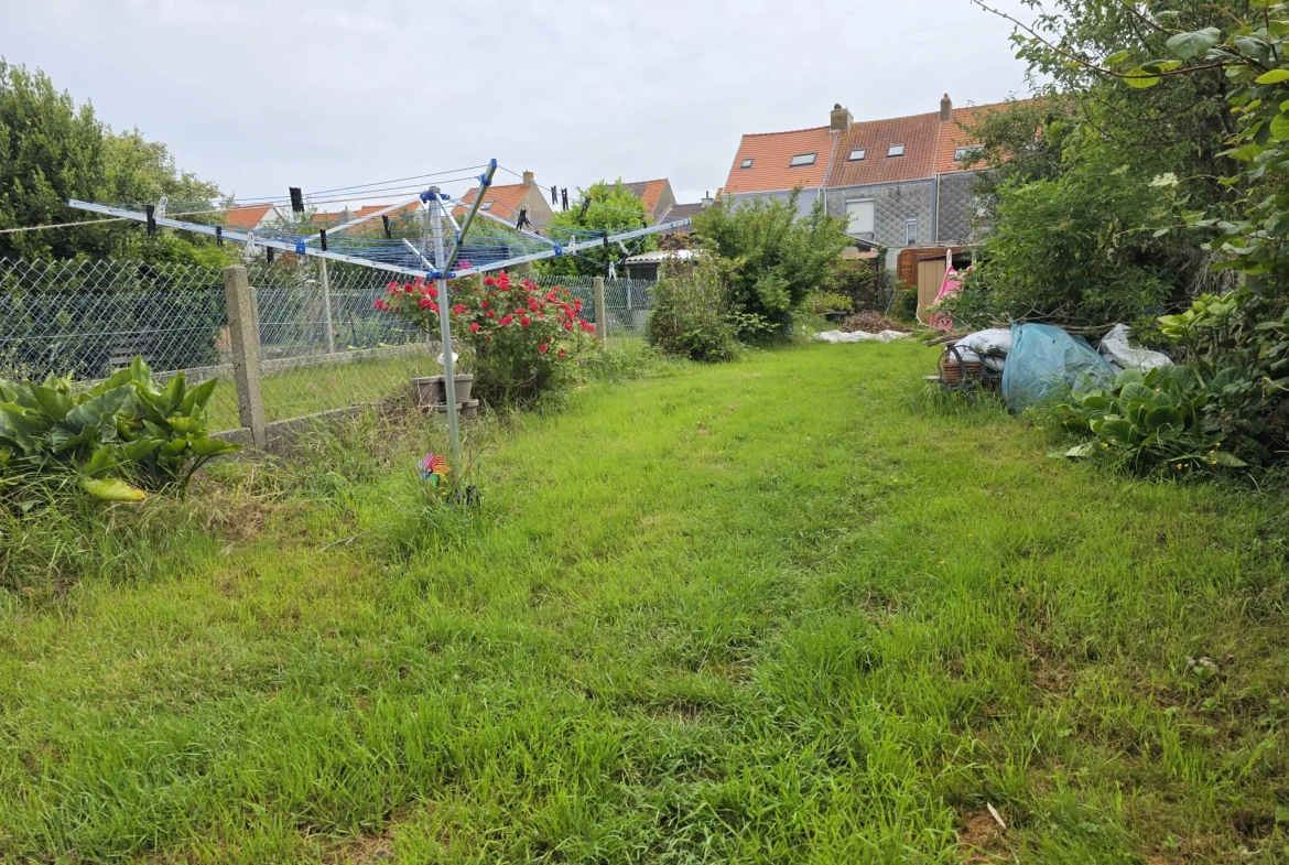 Maison à vendre à Outreau avec 3 chambres, jardin et dépendances - 120 m² 