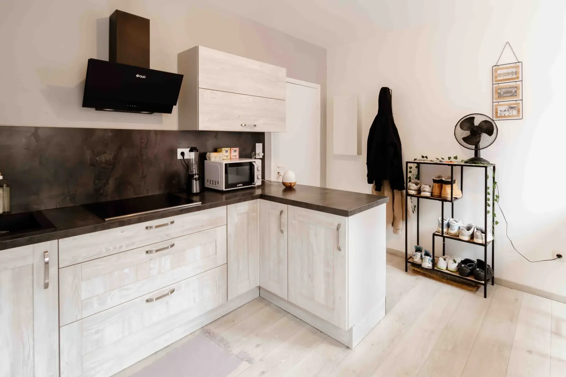 Appartement de type 2 rénové avec cave et ascenseur en centre-ville de Pontarlier 