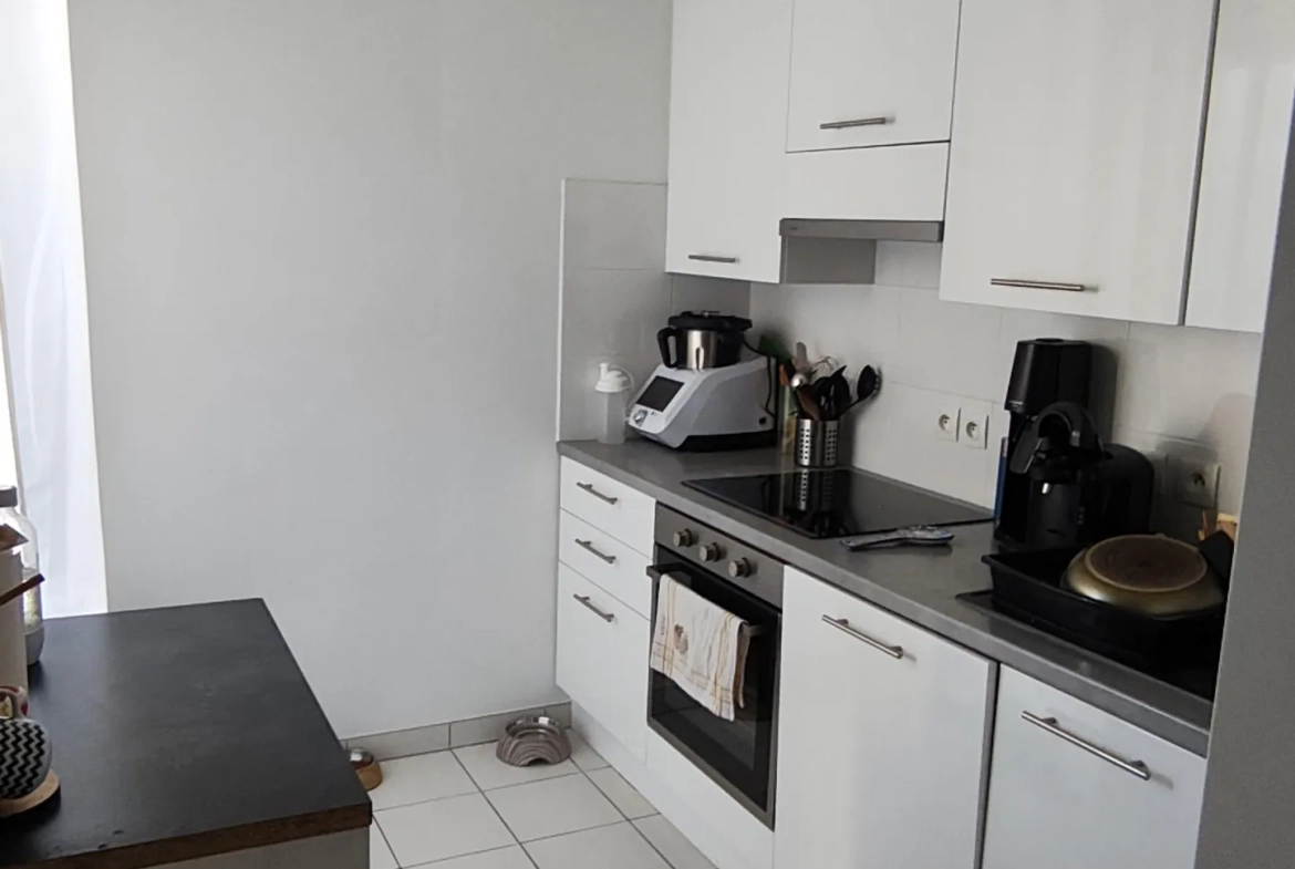 Appartement 4 pièces à Trappes avec balcon et potentiel d’aménagement 