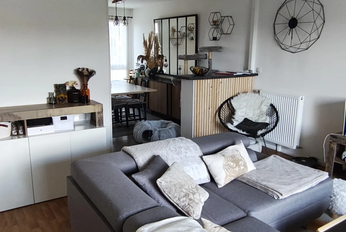 Appartement 4 pièces à Trappes avec balcon et potentiel d’aménagement 