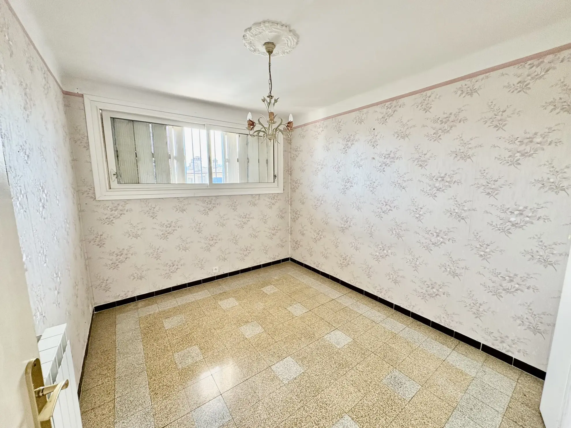 Appartement 2 chambres avec vue dégagée à La Seyne-sur-Mer 