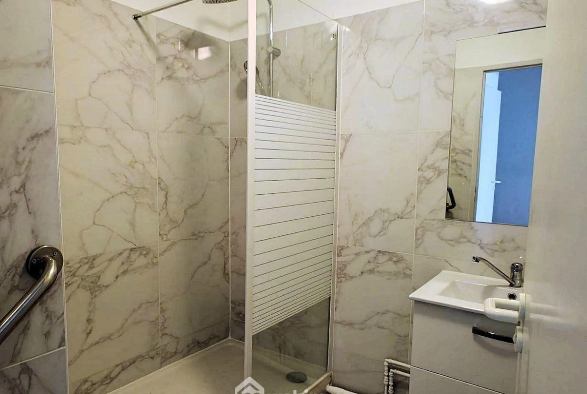 Appartement 72m² avec terrasse, parking privé à Marseille 5ème 