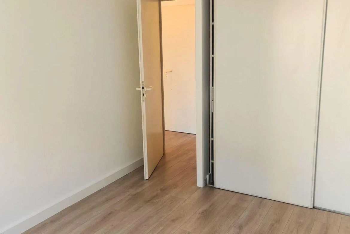Appartement 72m² avec terrasse, parking privé à Marseille 5ème 
