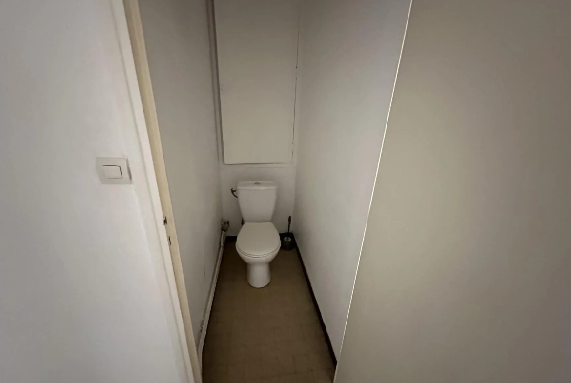 Appartement 3 pièces à Grenoble – 72 m² avec chauffage gaz, résidence au rez-de-chaussée 
