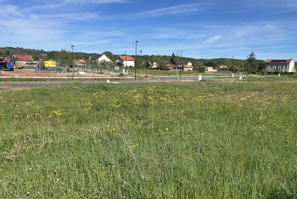 Maison neuve T4 à Lescure d'Albigeois avec terrain de 300 m² et prestations de qualité 