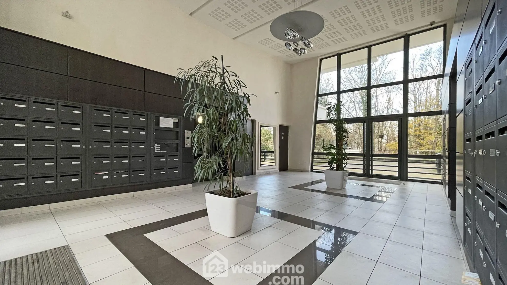 Appartement 2 pièces avec jardin et terrasse à Sucy-en-Brie - 40m² 
