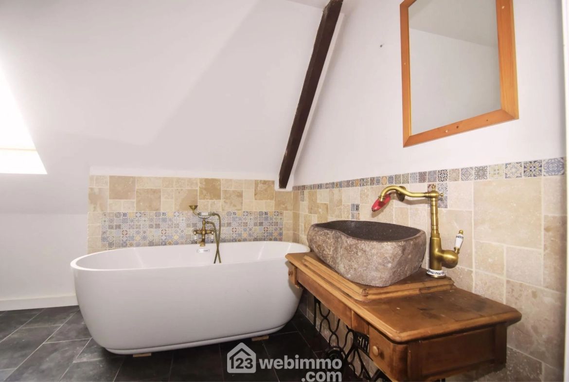 Magnifique maison de campagne à Plouaret avec piscine et jardin - 132m² 