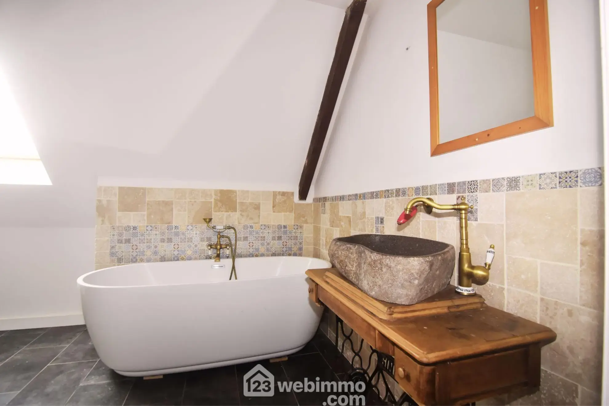 Magnifique maison de campagne à Plouaret avec piscine et jardin - 132m² 