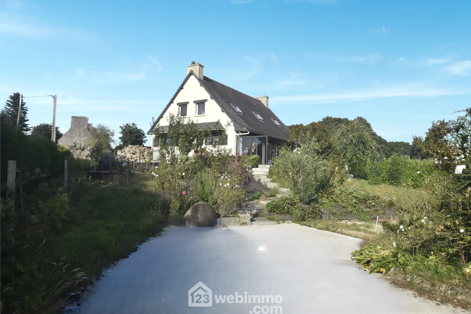 Magnifique maison de campagne à Plouaret avec piscine et jardin - 132m² 