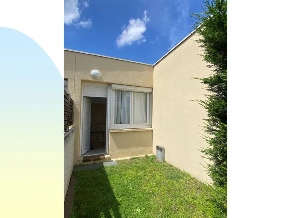 Appartement atypique de 85 m² avec jardin privé à Saint Victor sur Loire 