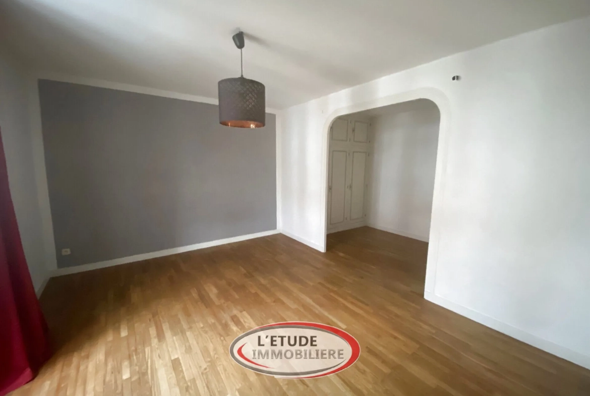Appartement lumineux de 91,75 m² à Nantes, possibilité de division et jardin privé 