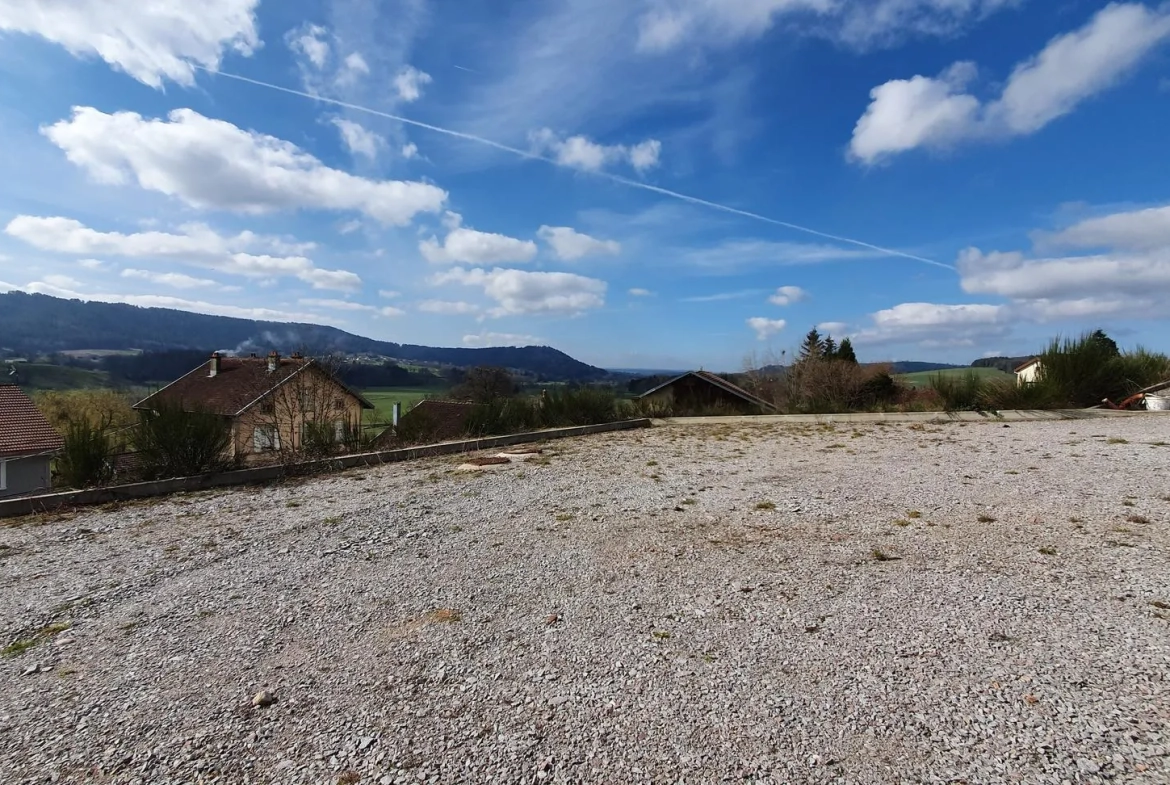 Terrain à bâtir constructible de 1024 m² à Lepanges-sur-Vologne 