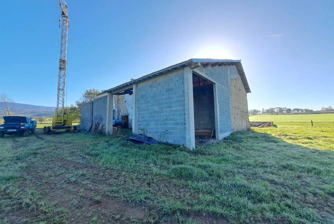 Propriété rurale à rénover avec potentiel à Ambert - 75 750 € 