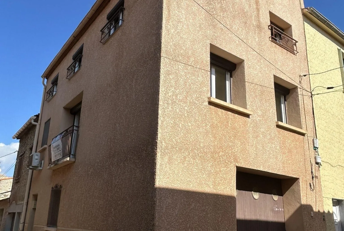 Maison de village à Estagel avec garage, 100 m², idéal résidence ou investissement 