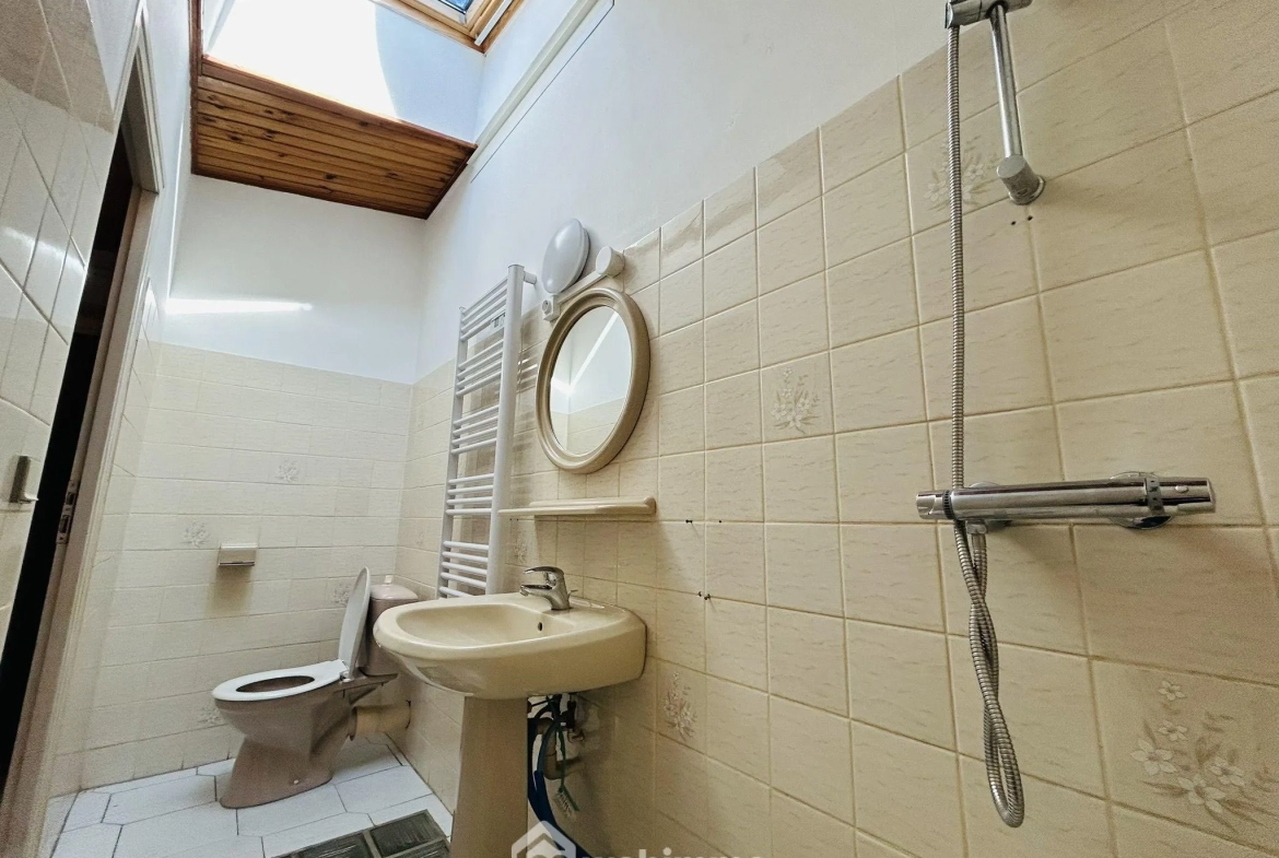 Maison de village à Estagel avec garage, 100 m², idéal résidence ou investissement 