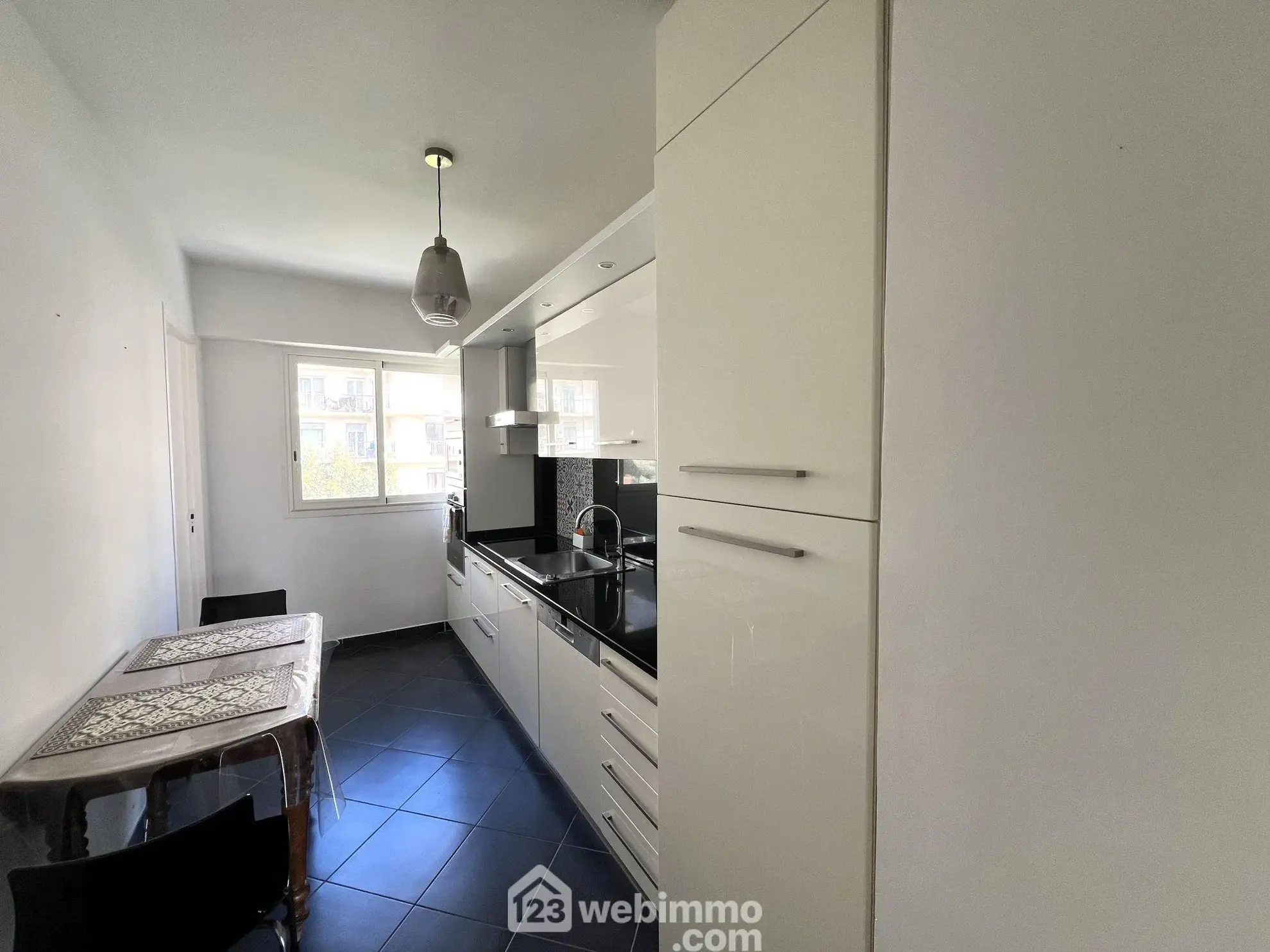 Appartement T3/T4 de 76 m² à Bastia Toga avec parking et cave 