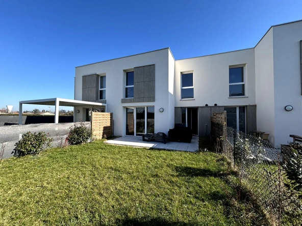 Maison récente 4 chambres à Bonson avec terrasse et faible consommation énergétique