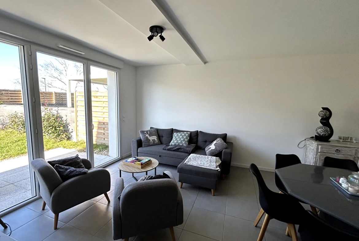 Maison récente 4 chambres à Bonson avec terrasse et faible consommation énergétique 