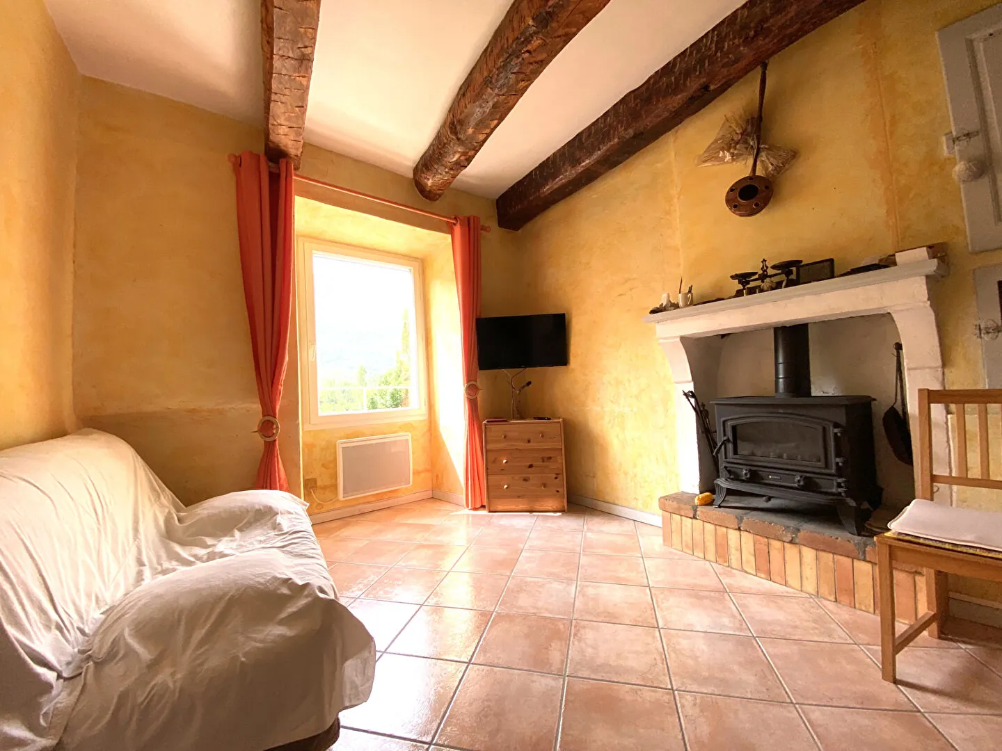 Appartement T2 lumineux à Montclus, proche Serres et la Germanette 