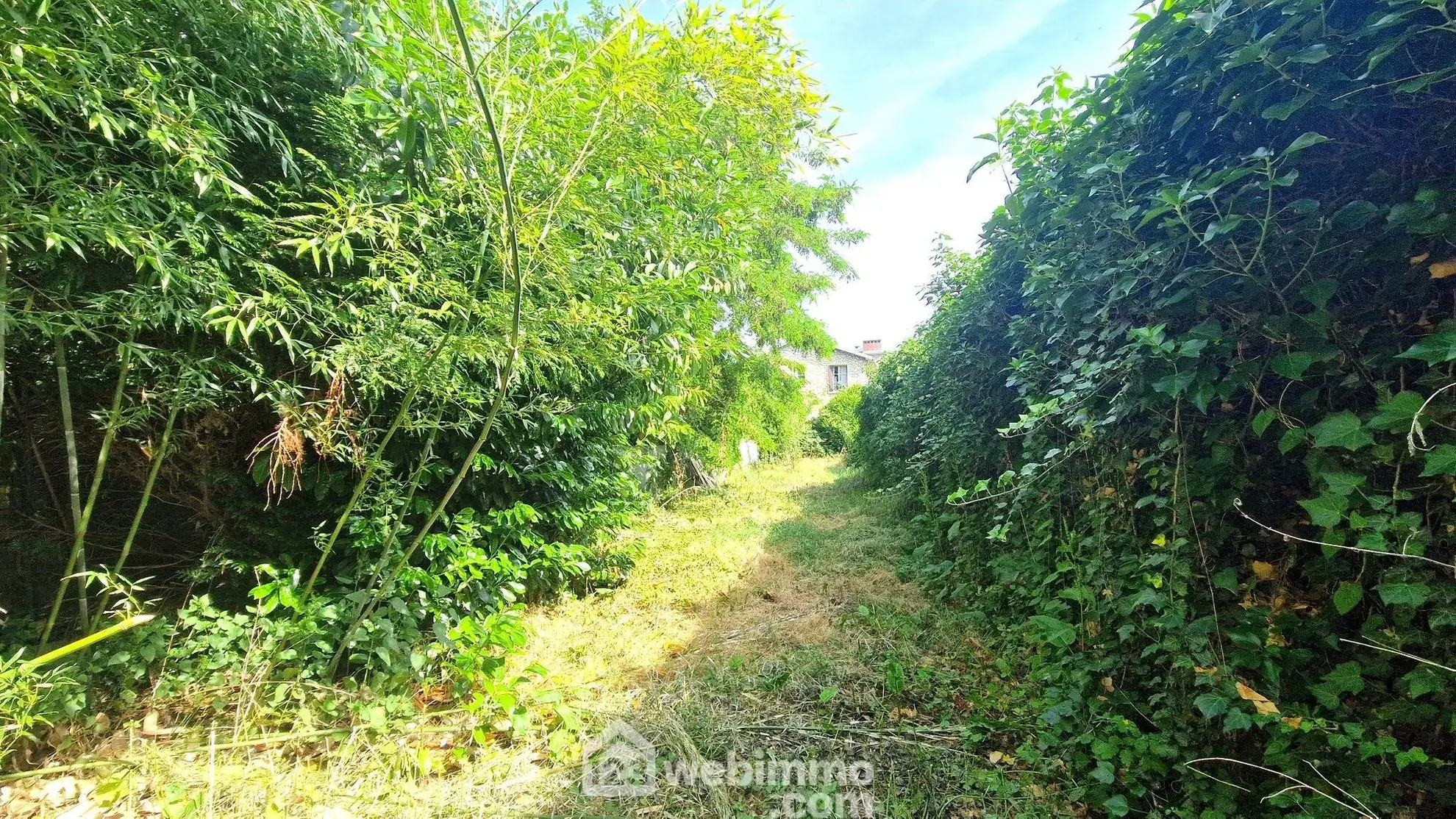 Charmante maison de 75m² à Laon avec jardin, dépendance et cave 