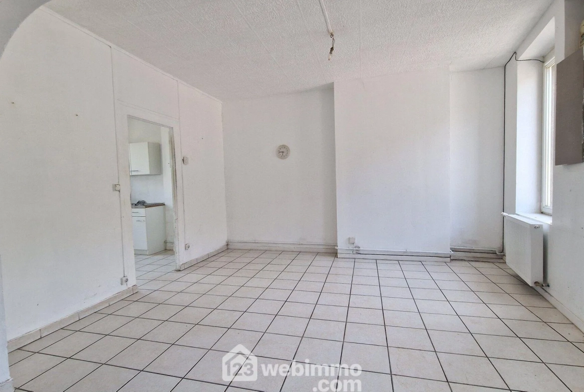 Charmante maison de 75m² à Laon avec jardin, dépendance et cave 