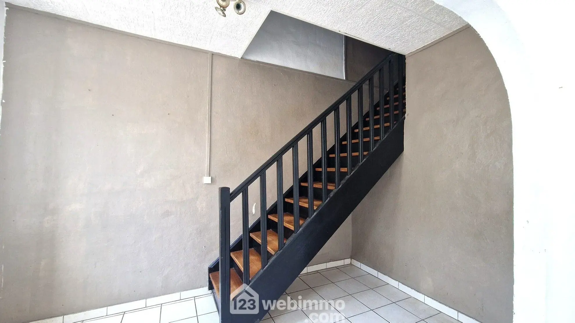 Charmante maison de 75m² à Laon avec jardin, dépendance et cave 
