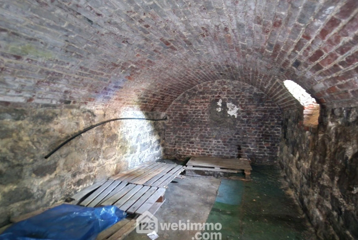 Charmante maison de 75m² à Laon avec jardin, dépendance et cave 