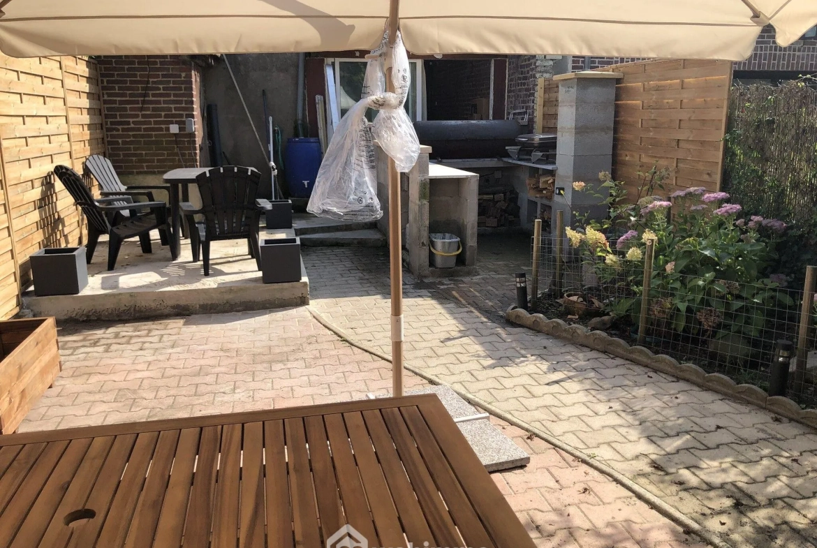 Maison de ville à Noyon de 108 m² avec jardin et potentiel divisible 