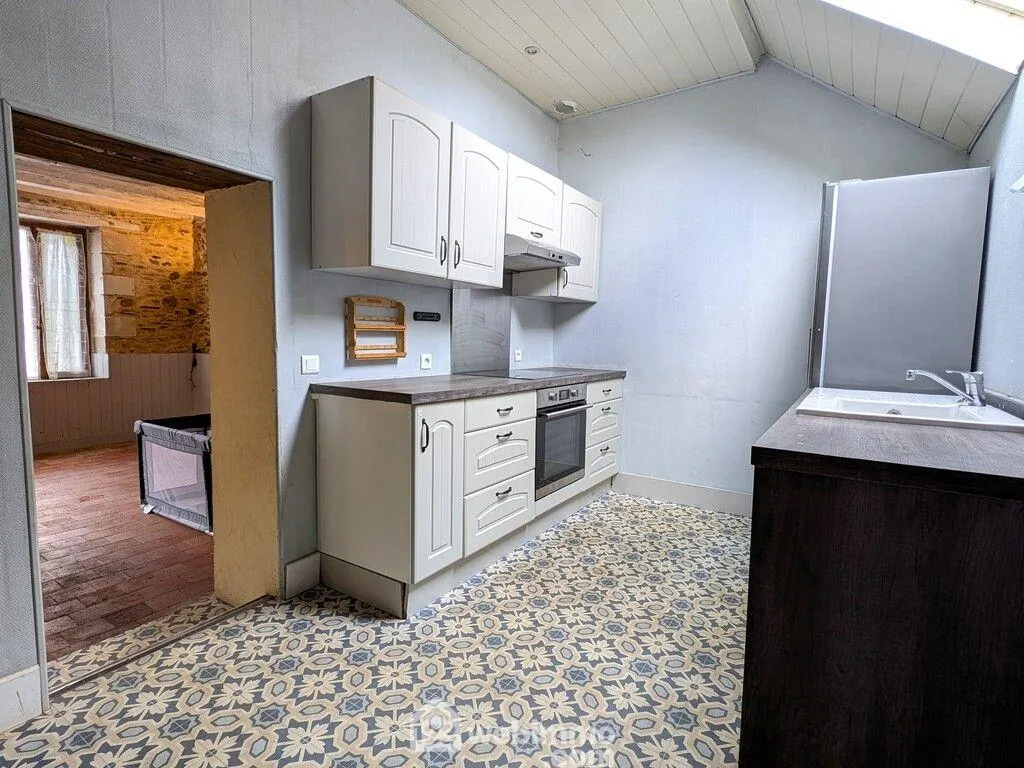 Maison familiale à Cherré (49) — 124 m² avec jardin et travaux à prévoir 
