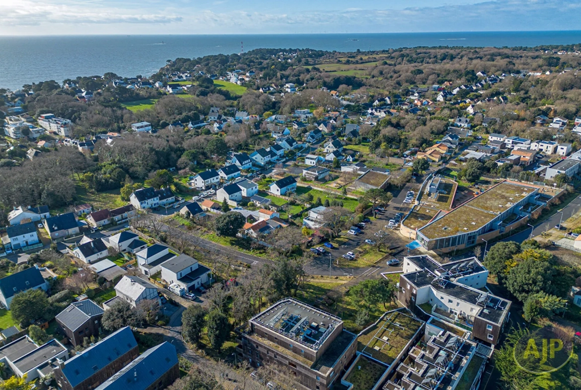 Appartement 3 pièces avec terrasse et parking sécurisé à Saint-Nazaire 