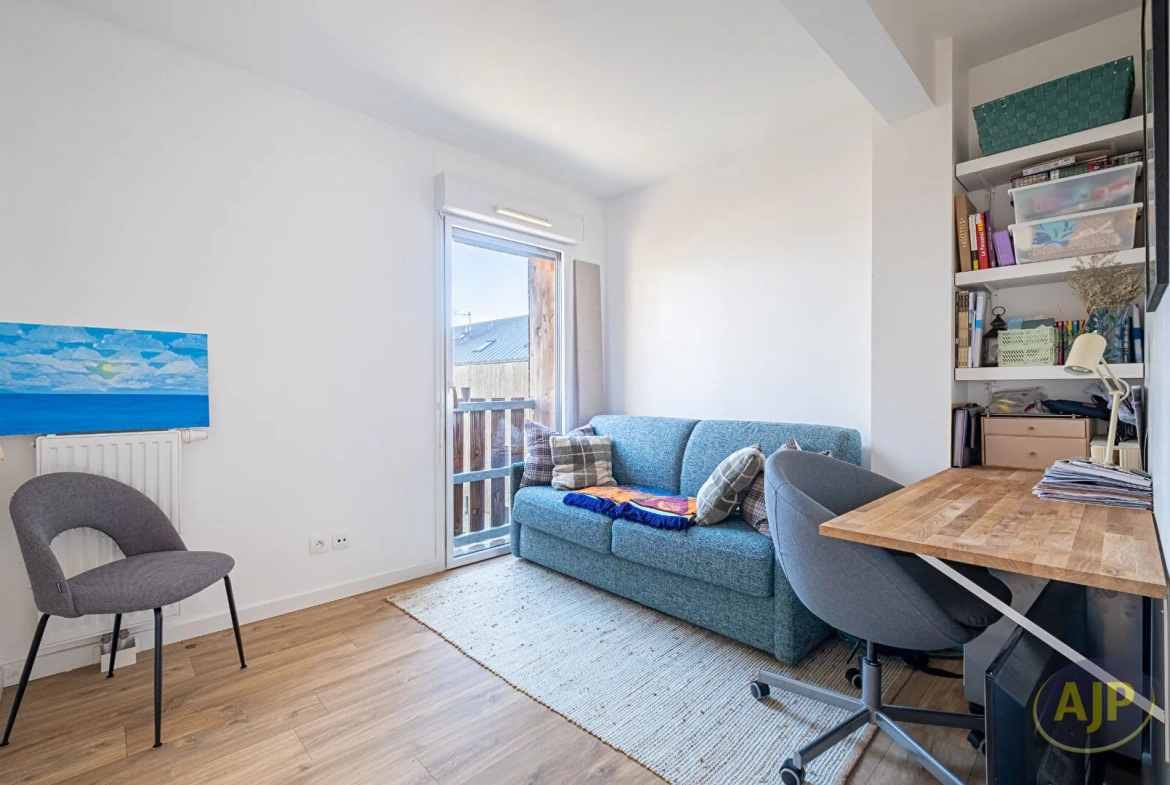 Appartement 3 pièces avec terrasse et parking sécurisé à Saint-Nazaire 