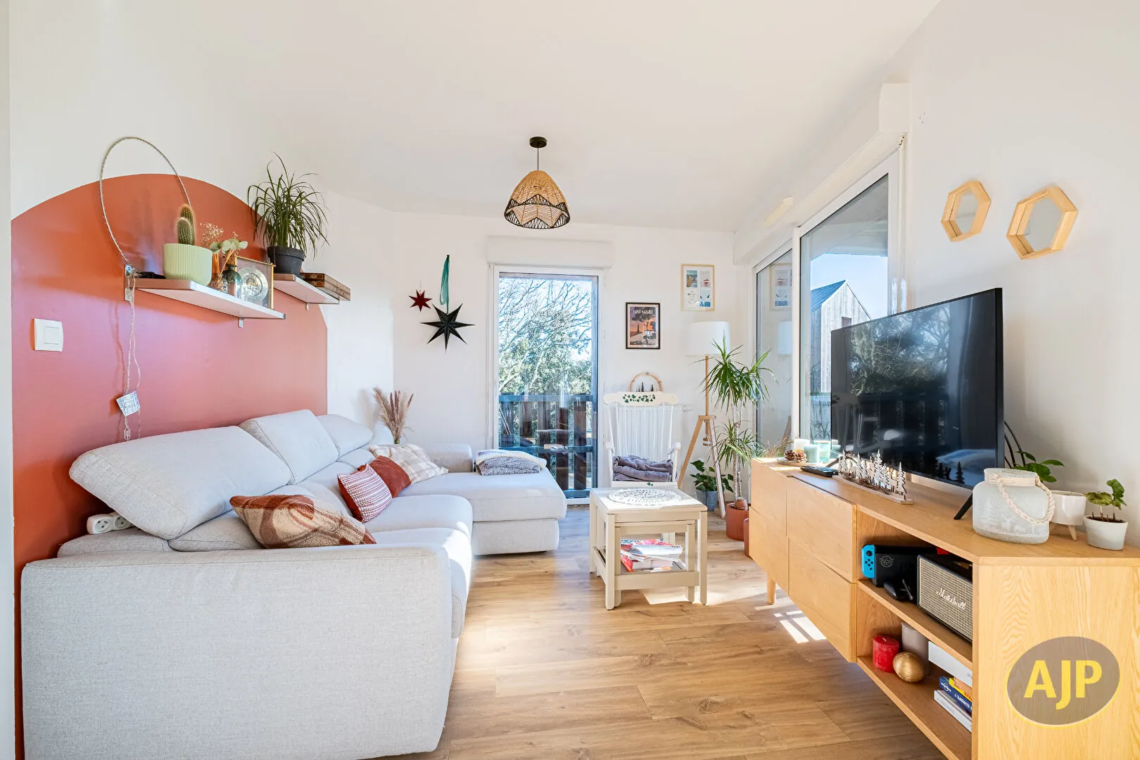 Appartement 3 pièces avec terrasse et parking sécurisé à Saint-Nazaire 