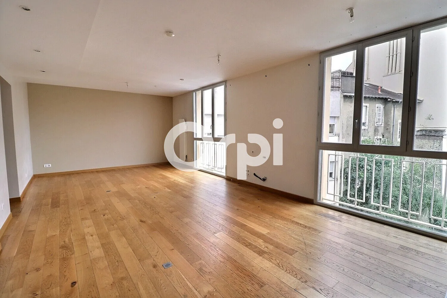 Appartement duplex à Pau secteur Carnot avec parking privé 