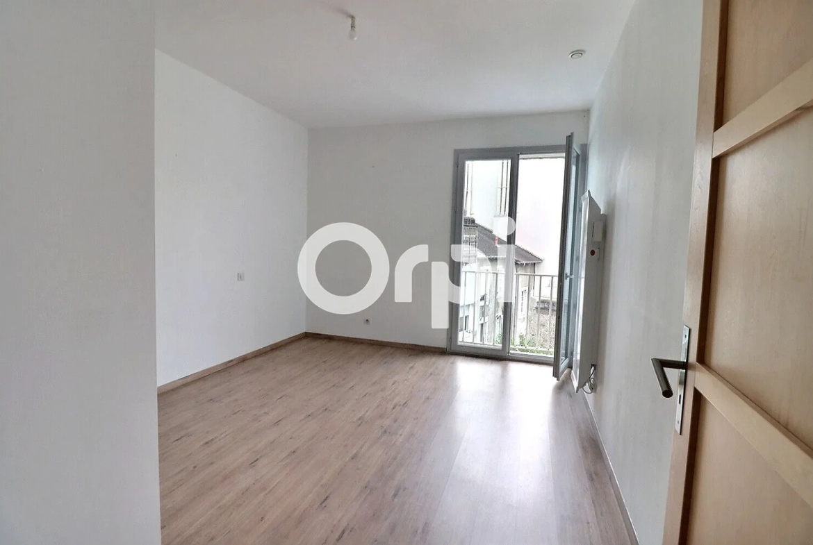 Appartement duplex à Pau secteur Carnot avec parking privé 