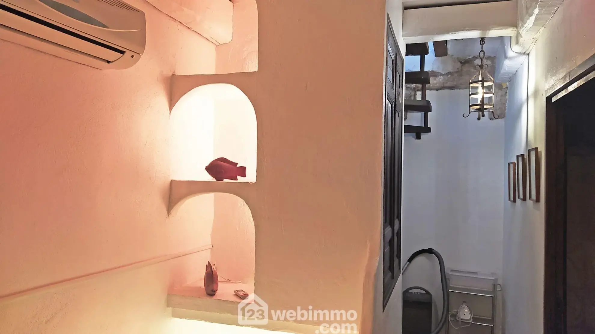 Maison de village rénovée de 80m² à Saintes-Maries-de-la-Mer avec terrasse 