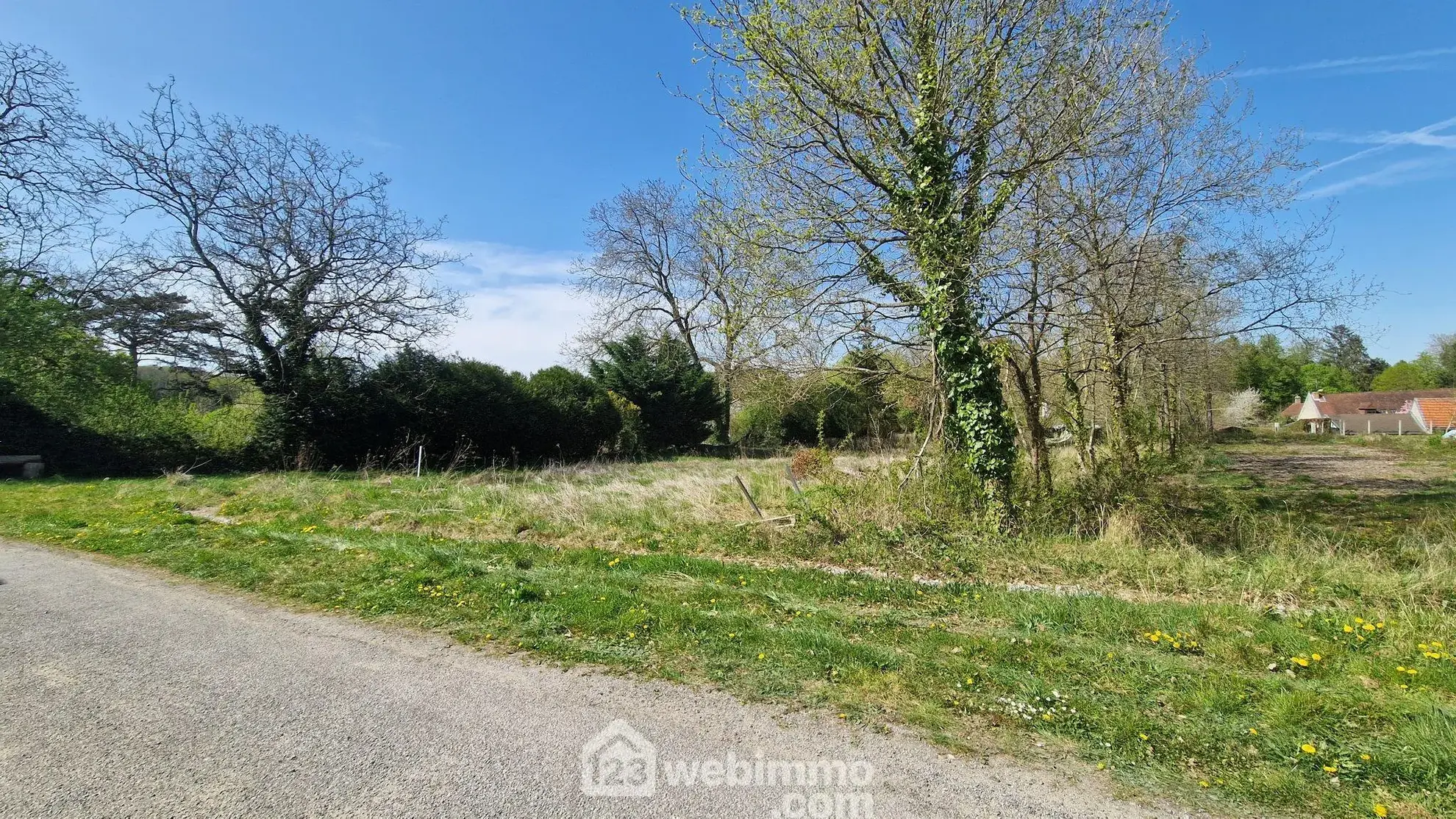 Terrain à bâtir de 1260 m² à Vorges – Idéal pour votre projet résidentiel 