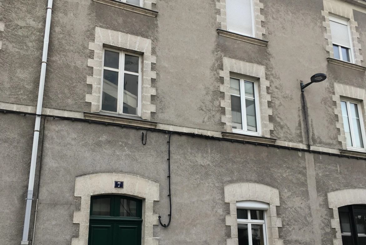Appartement duplex en vente à Nantes près de la Place Viarme - Charme et authenticité 