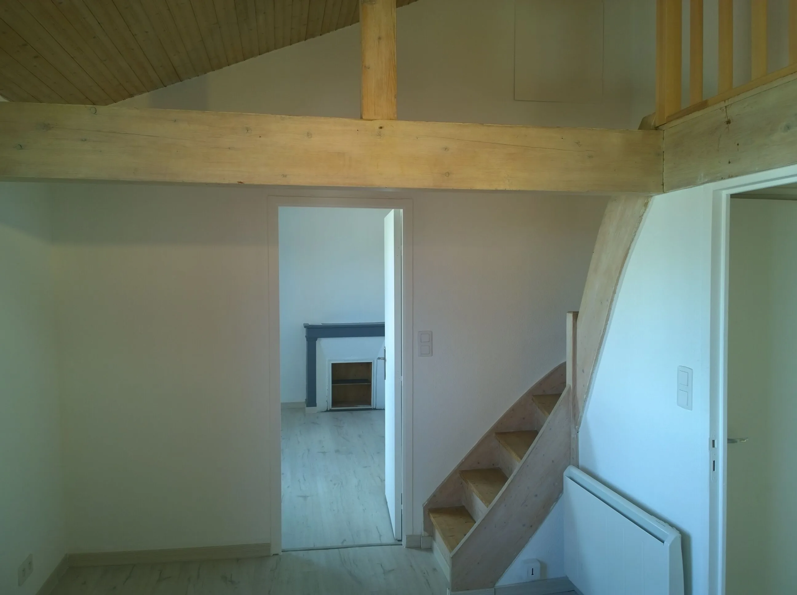 Appartement duplex en vente à Nantes près de la Place Viarme - Charme et authenticité 