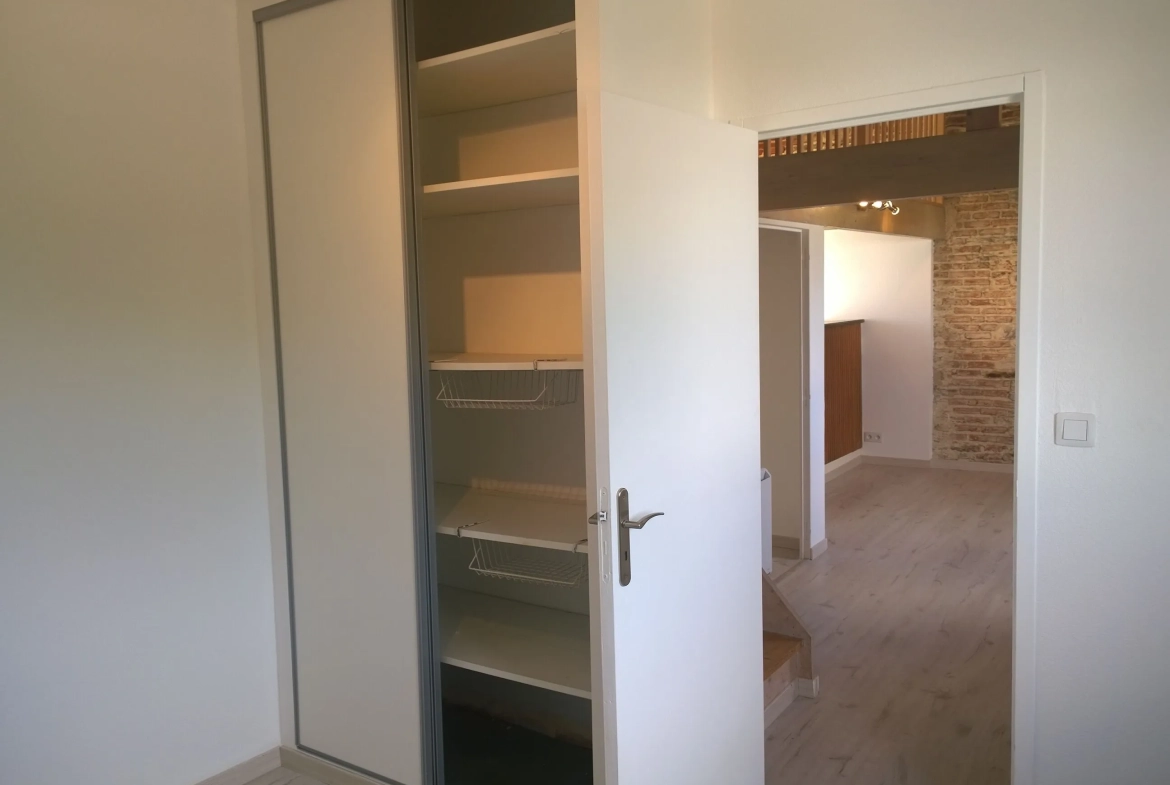 Appartement duplex en vente à Nantes près de la Place Viarme - Charme et authenticité 