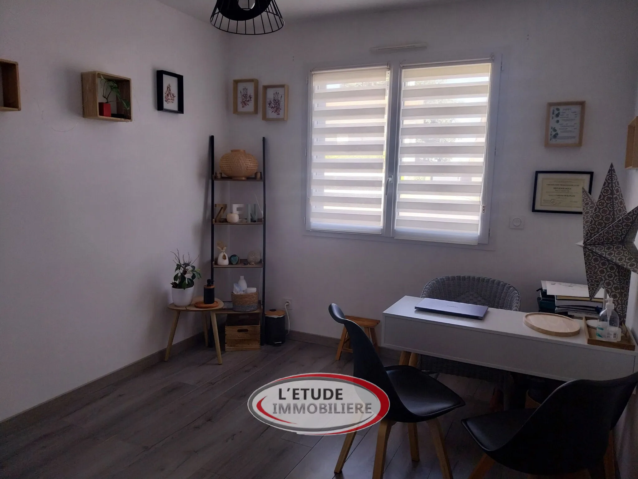 Maison moderne de 100 m² au Pellerin avec 4 chambres, jardin clos et faible consommation énergétique 