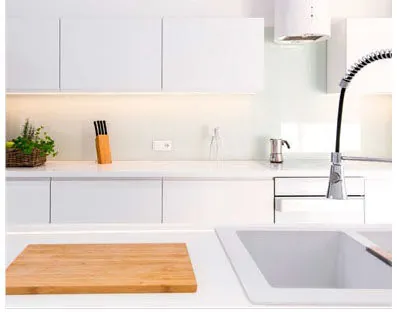 Appartement de 69 m² à Sète avec terrasse, proche des commodités et vue sur l'étang de Thau 