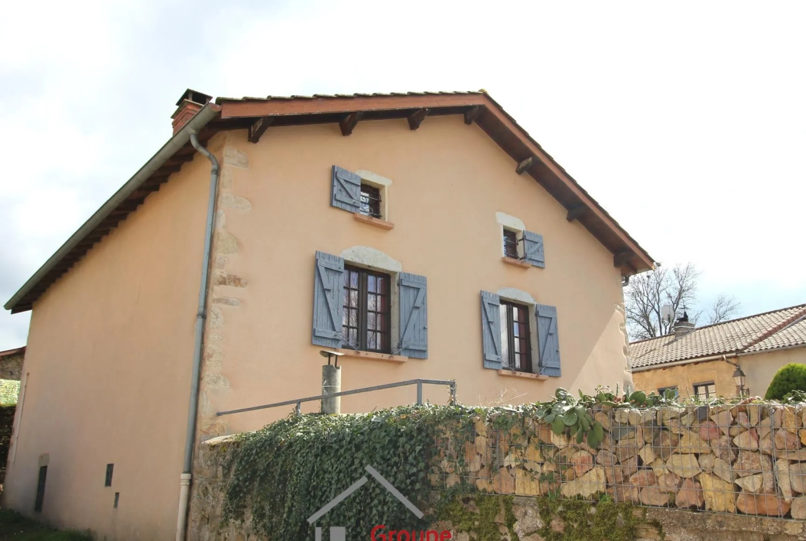 Charmante maison en pierre avec 4 chambres à Cluny, proche TGV et autoroutes 