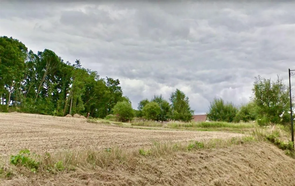 Terrains constructibles à Charleval - Opportunité d'achat à 55 000 € chacun 