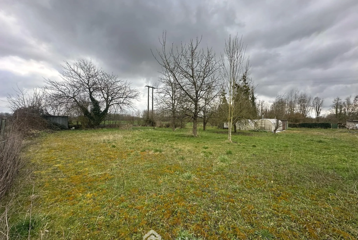 Terrain à bâtir de 1003 m² à Mesbrecourt-Richecourt 