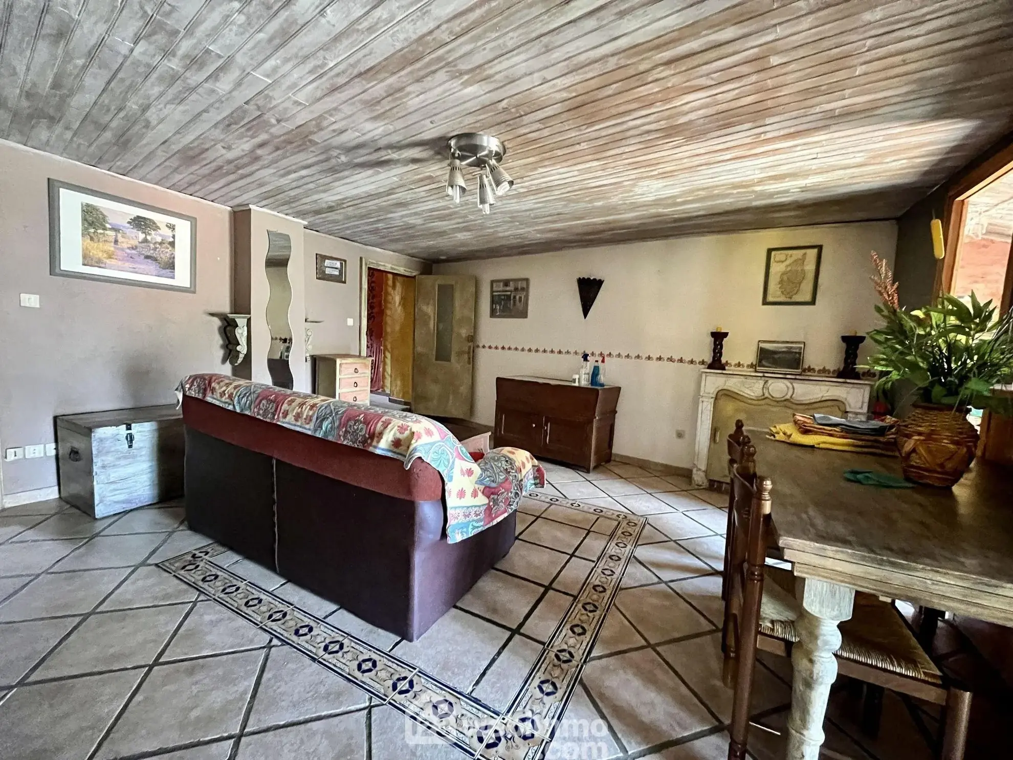 Appartement T3 à Muro avec terrasse et potentiel d'extension en Balagne 