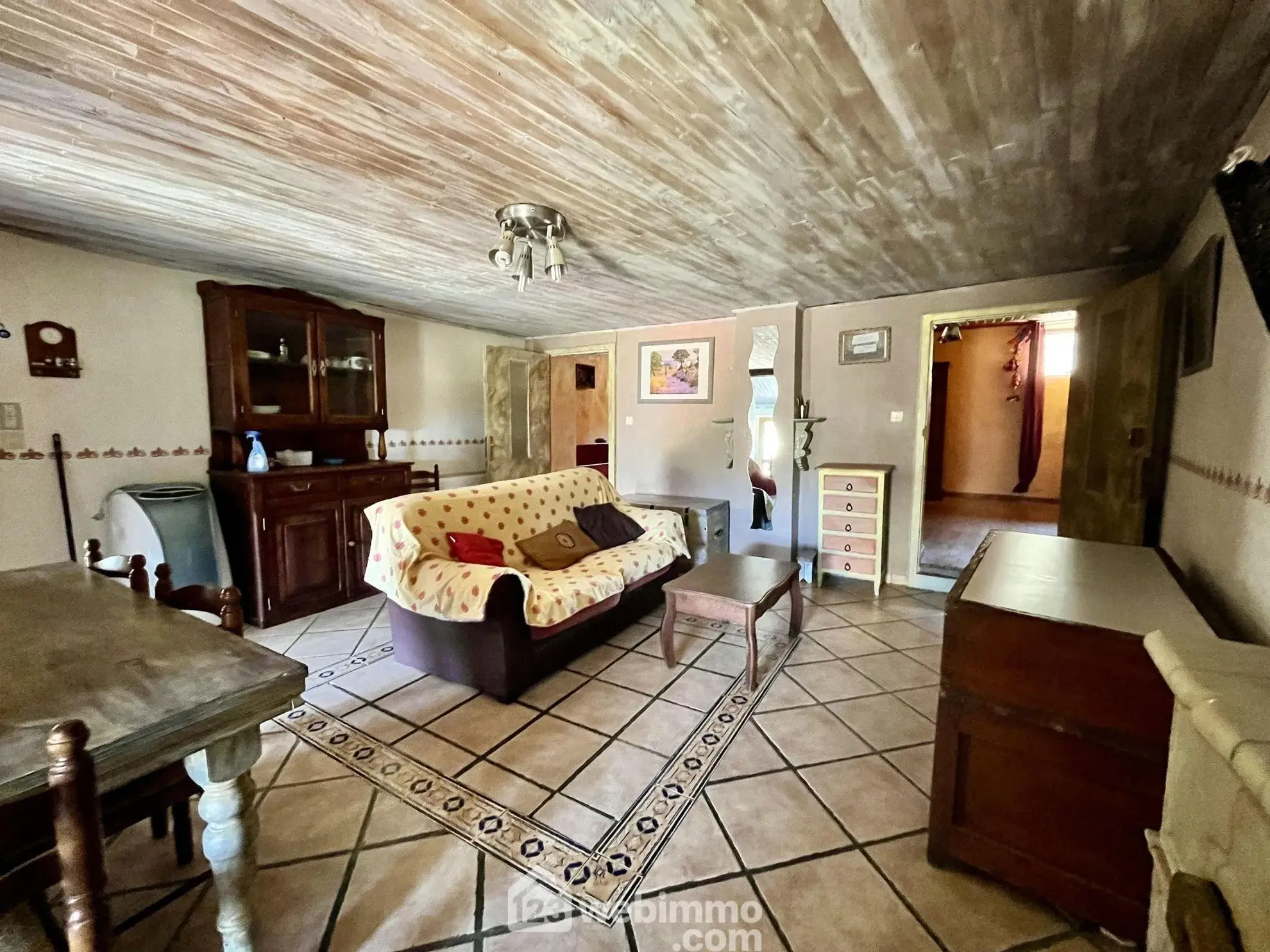 Appartement T3 à Muro avec terrasse et potentiel d'extension en Balagne 