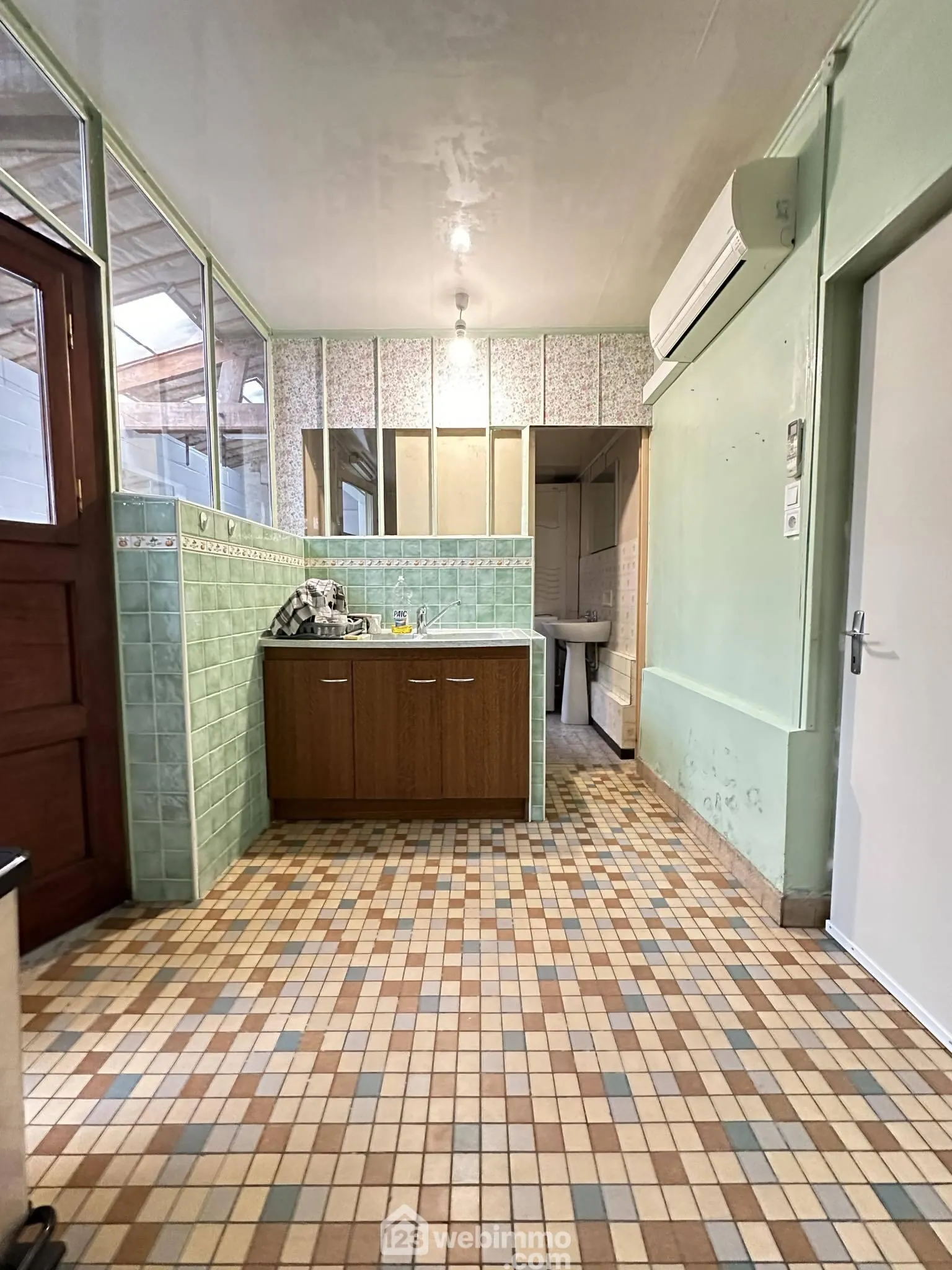 À vendre maison 127 m² à Chambry avec garage et terrain clos 