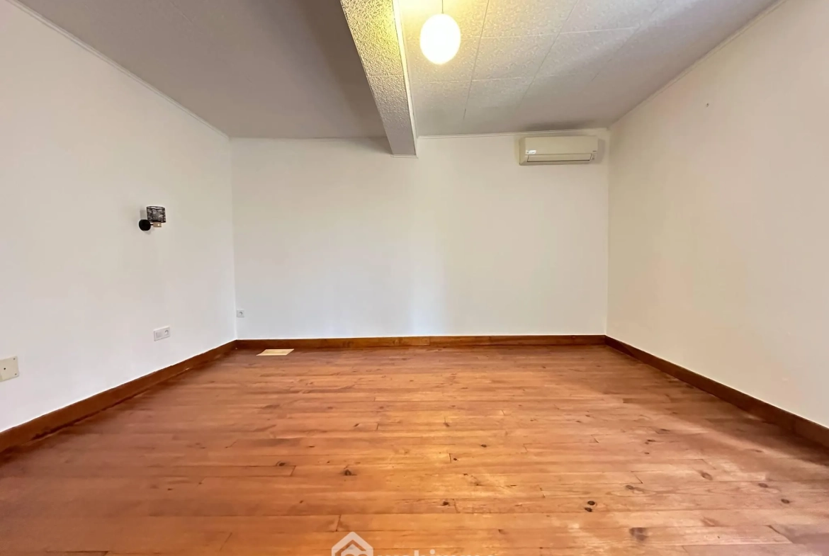 À vendre maison 127 m² à Chambry avec garage et terrain clos 